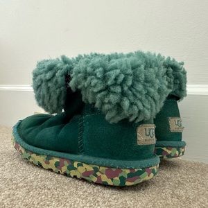 Kids Ugg boots size USA 13